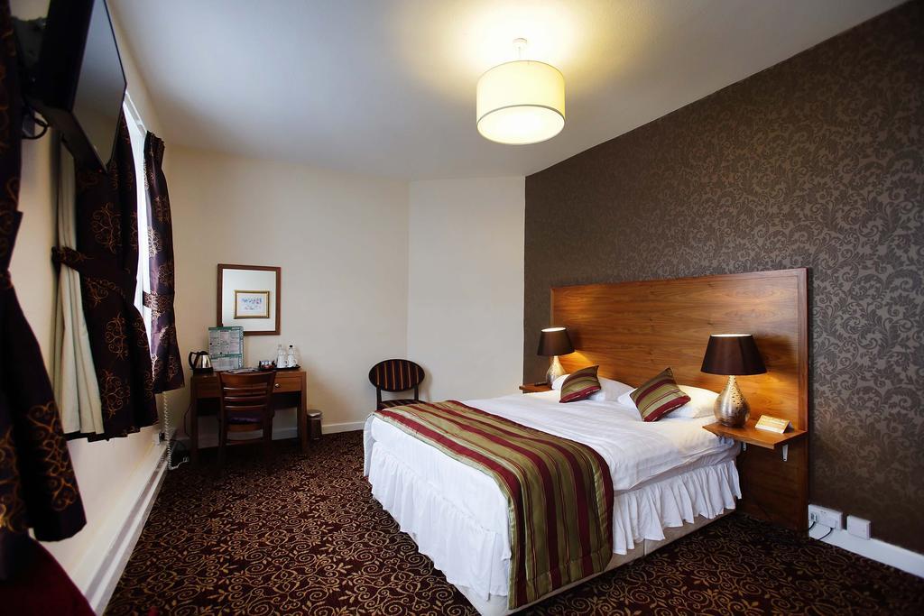 The Three Tuns Hotel Wetherspoon Thirsk Quarto foto