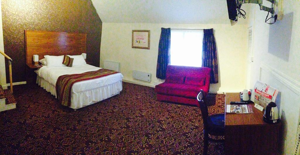 The Three Tuns Hotel Wetherspoon Thirsk Quarto foto